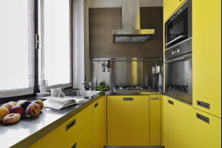 Как выбрать кухонный гарнитур для маленькой кухни?
