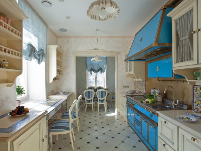 голубые шторы на кухню