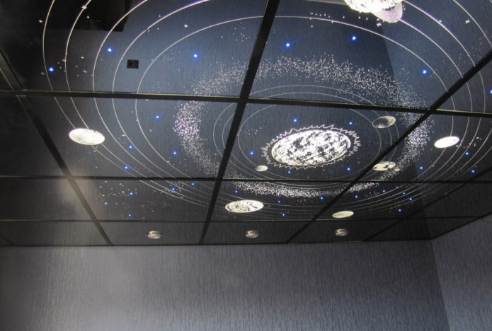 зеркальная потолочная конструкция звездное небо