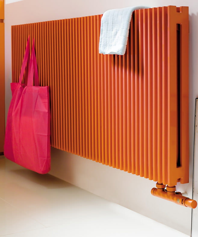 Как скрыть батарею отопления?