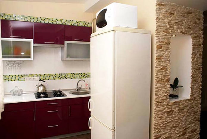 высокий холодильник