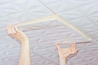 Монтаж потолочной плитки: выбор материалов, подготовка, порядок работ