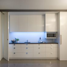 Белый кухонный гарнитур: особенности выбора, сочетания, 70 фото в интерьере-26