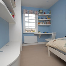 Стол у окна в детской комнате: виды, советы по расположению, дизайн, формы и размеры-0