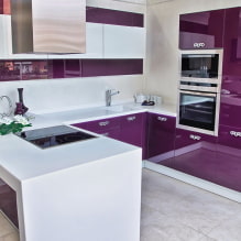 Фиолетовая кухня: сочетания цветов, выбор штор, отделки, обоев, мебели, освещения и декора-0