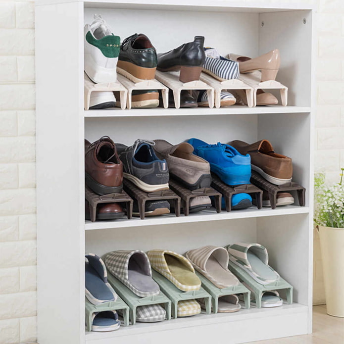 шкаф с подставками для обуви