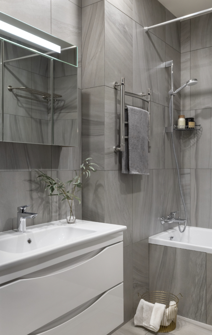 серая плитка 