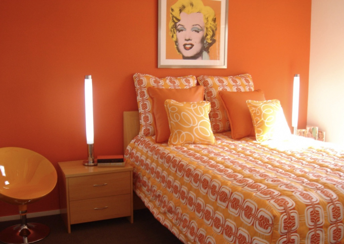 оранжевая спальня