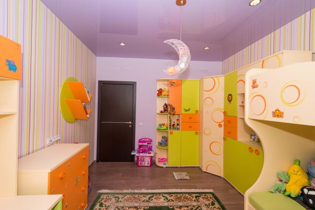 Виды натяжных потолков для детской комнаты