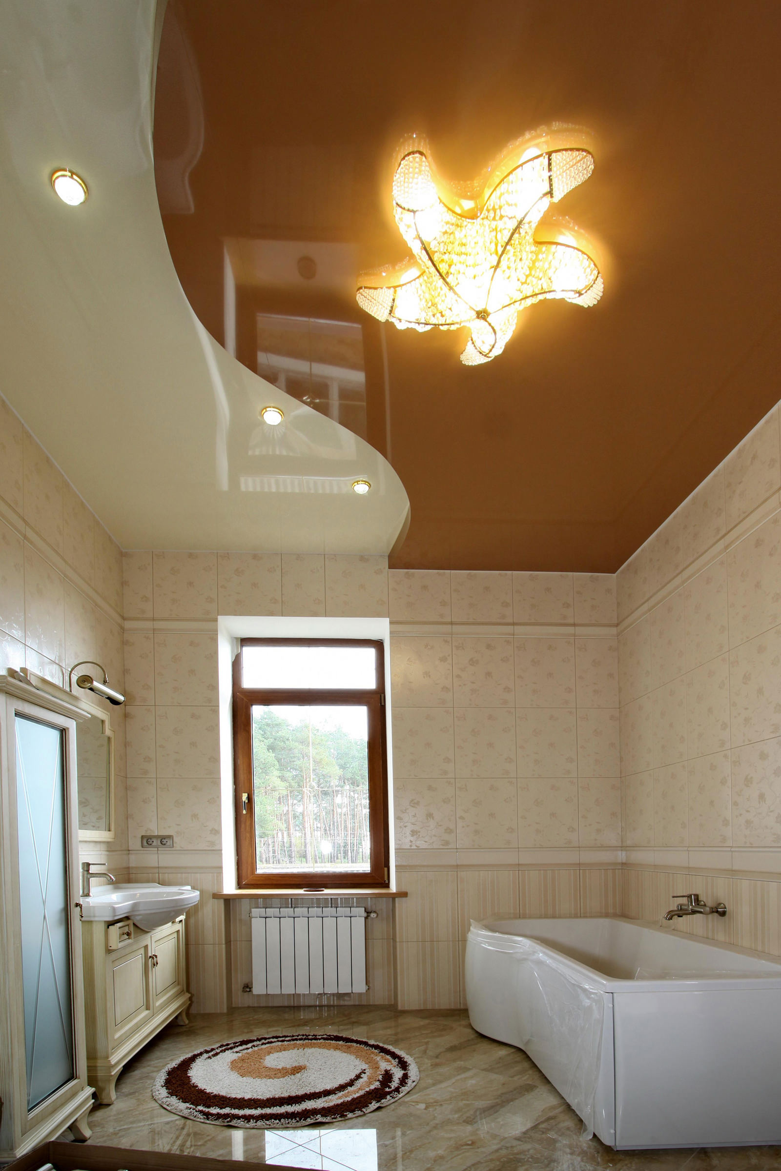 освещение потолка в ванной