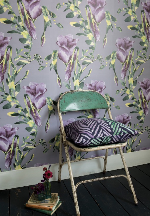 фиолетовые обои с цветами