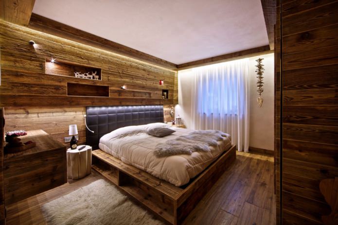 деревянная отделка спальни