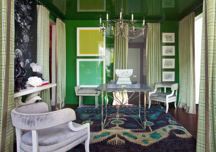 комната в зеленых тонах
