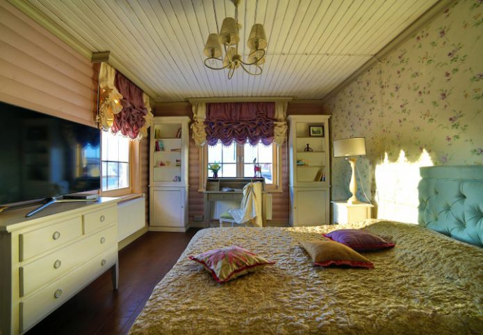 Французские шторы в спальне