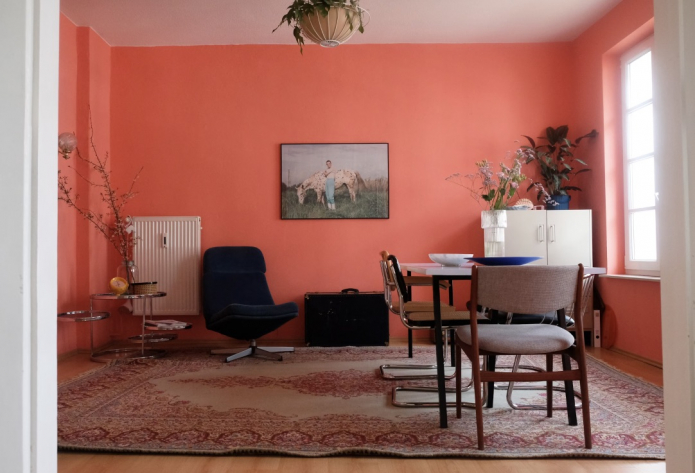 оранжевые стены