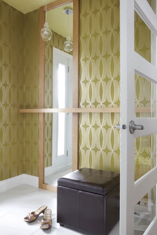 салатовые обои в прихожей салатовые обои в прихожей