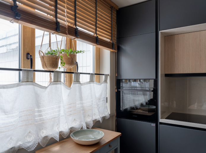 горизонтальные ламели на кухне