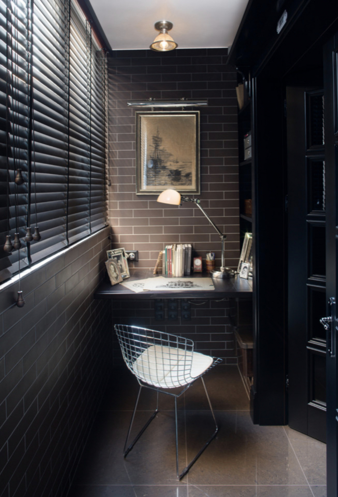 жалюзи на балконе