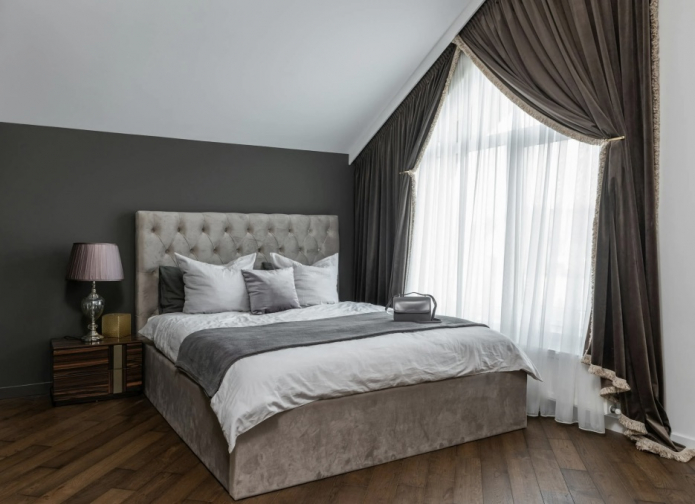 плотные шторы в спальне