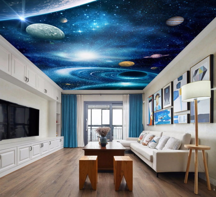 потолок с изображением космоса в гостиной
