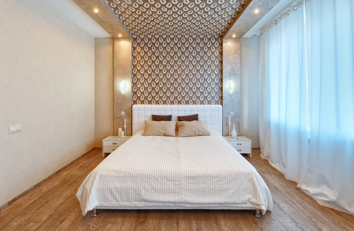комбинированный потолок в интерьере спальни