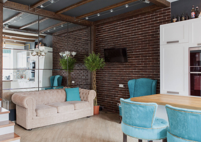 зеркало в гостиной