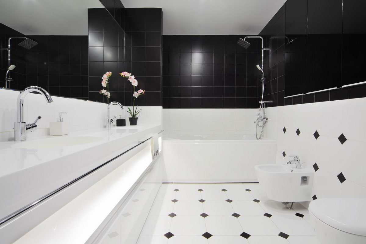 Дизайн ванной комнаты в красно черно белых тонах