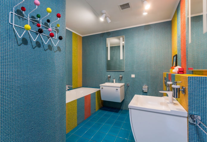 мозаичная отделка в интерьере ванной