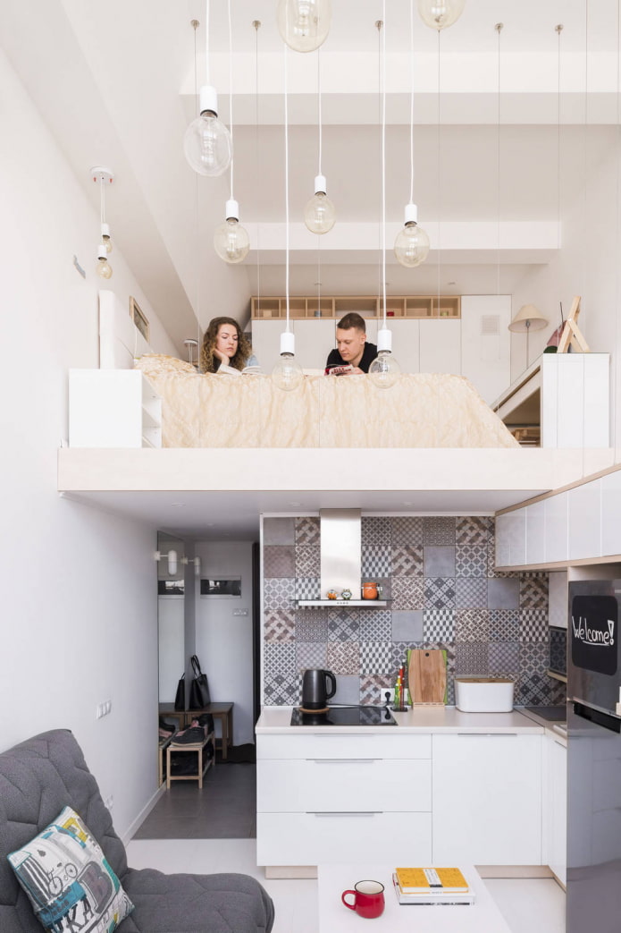Дизайн маленькой квартиры-студии 18 кв. м. – фото интерьера, идеи обустройства