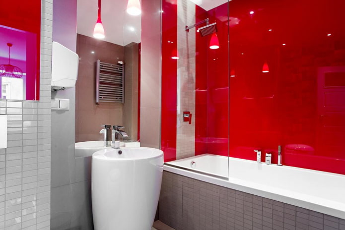 ванная комната в красно-серых оттенках