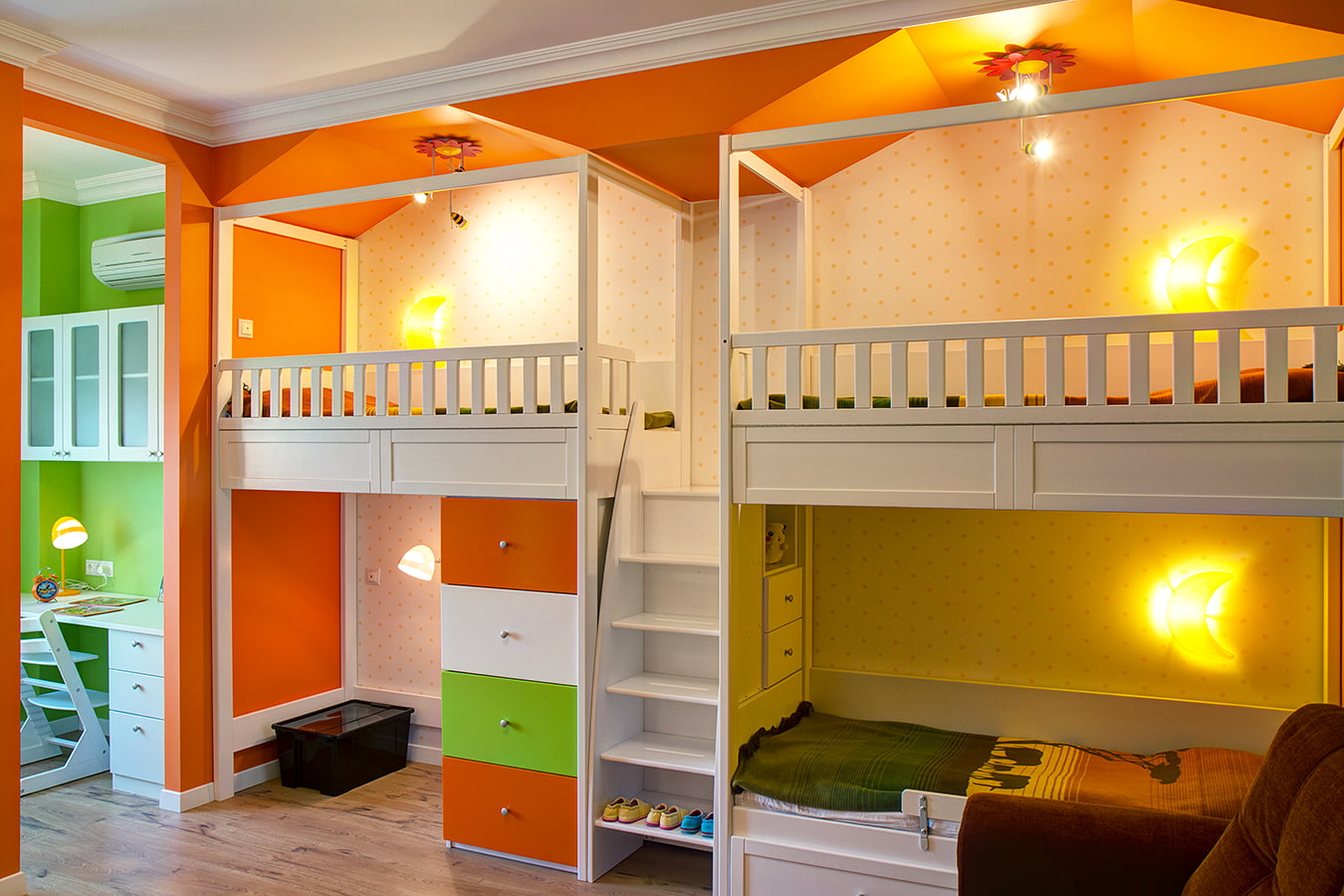 Комната для двоих разнополых детей: зонировать и совместить несовместимое
