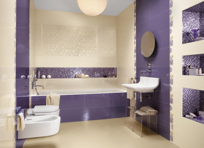 фиолетово-бежевая ванная