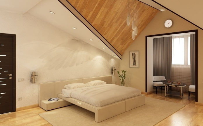 планировка мансардной спальни с балконом
