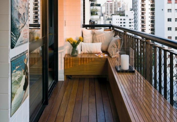 Дизайн открытого балкона частного дома
