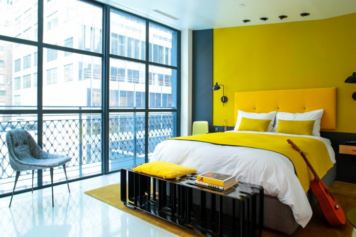 спальная в желтых тонах в современном стиле