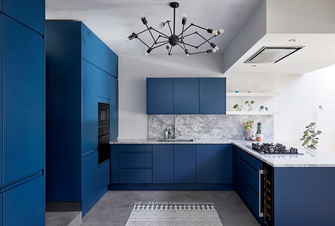 темно синие кухни фото