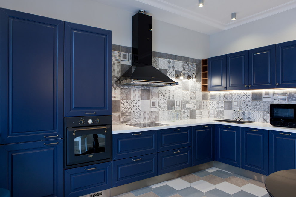 Синяя кухня в хрущевке реальные фото