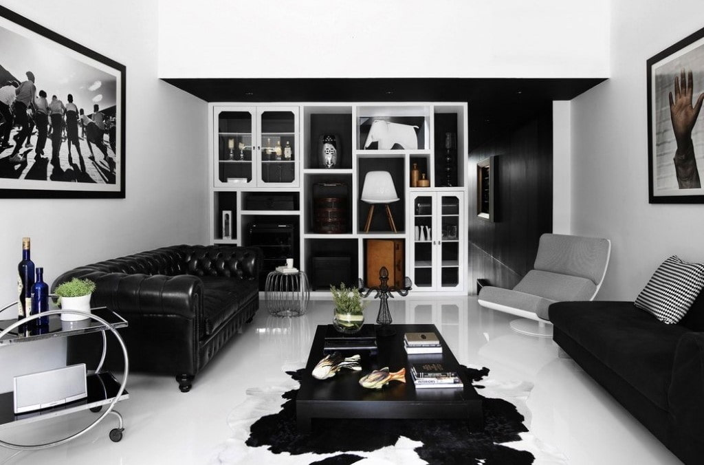 Черный диван в гостиной: экстремальный вариант? (40 идей дизайна) | Дизайн и интерьер