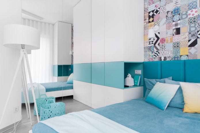интерьер голубой спальни в стиле минимализм