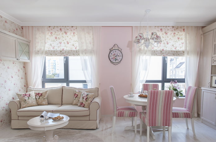 шторы в интерьере кухни в розовых тонах