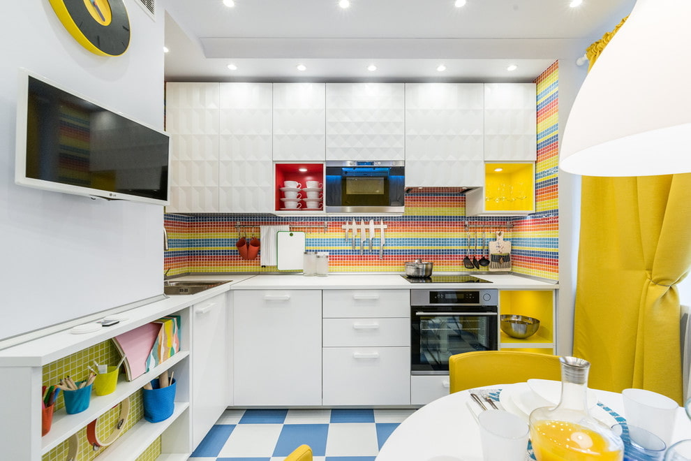 Выбрать цвет кухни для маленькой кухни