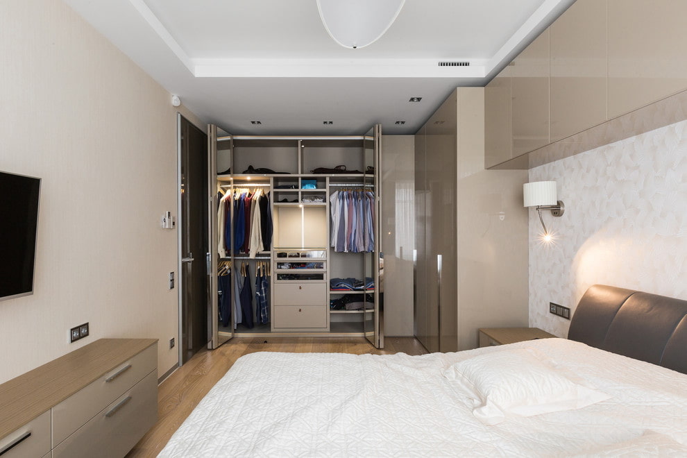 Дизайн большой спальни с гардеробной