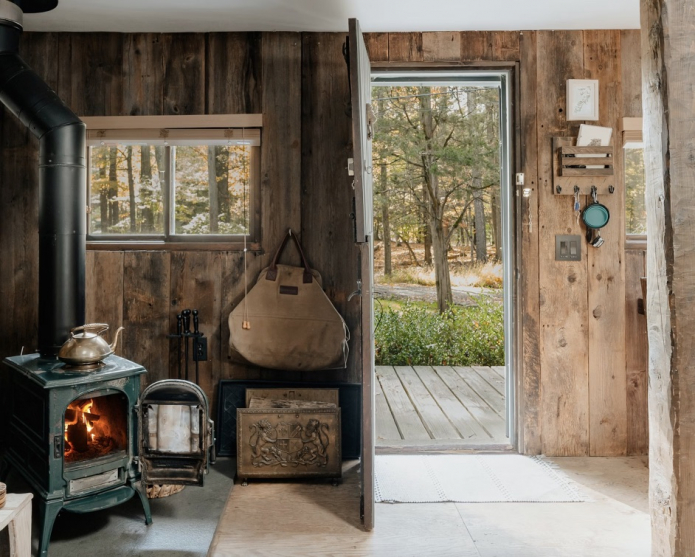 рустик в прихожей