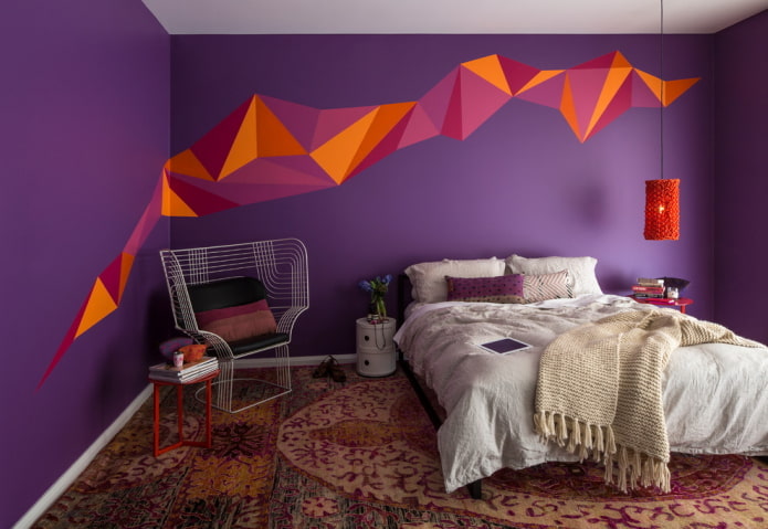 отделка фиолетовой спальной комнаты