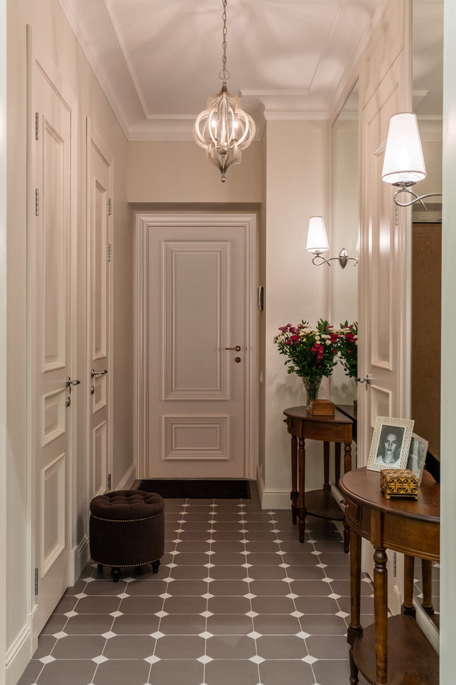 декоративный дизайн коридора в классическом стиле