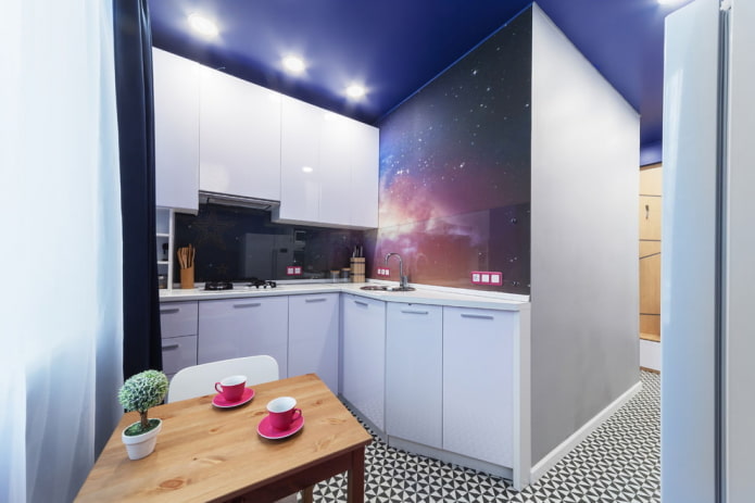 обои космос на маленькой кухне