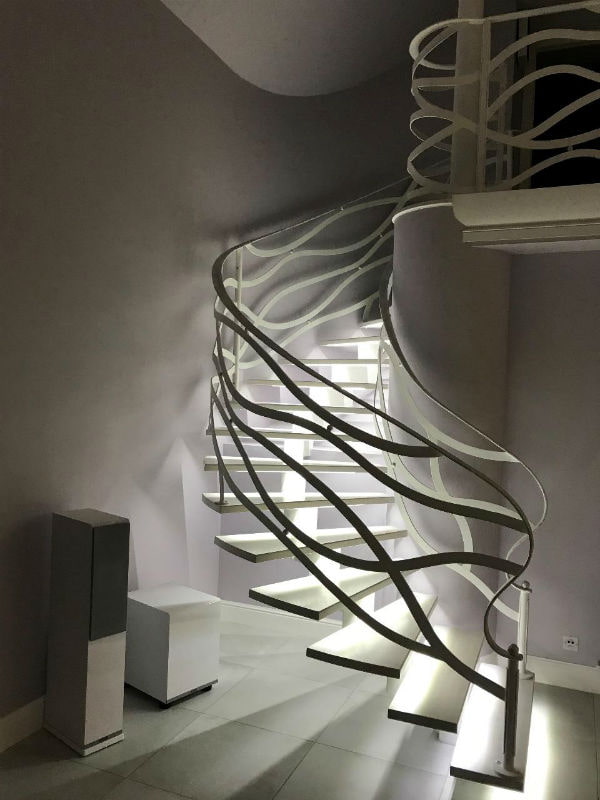 Светодиодная подсветка ступеней лестницы – красивое и практичное решение