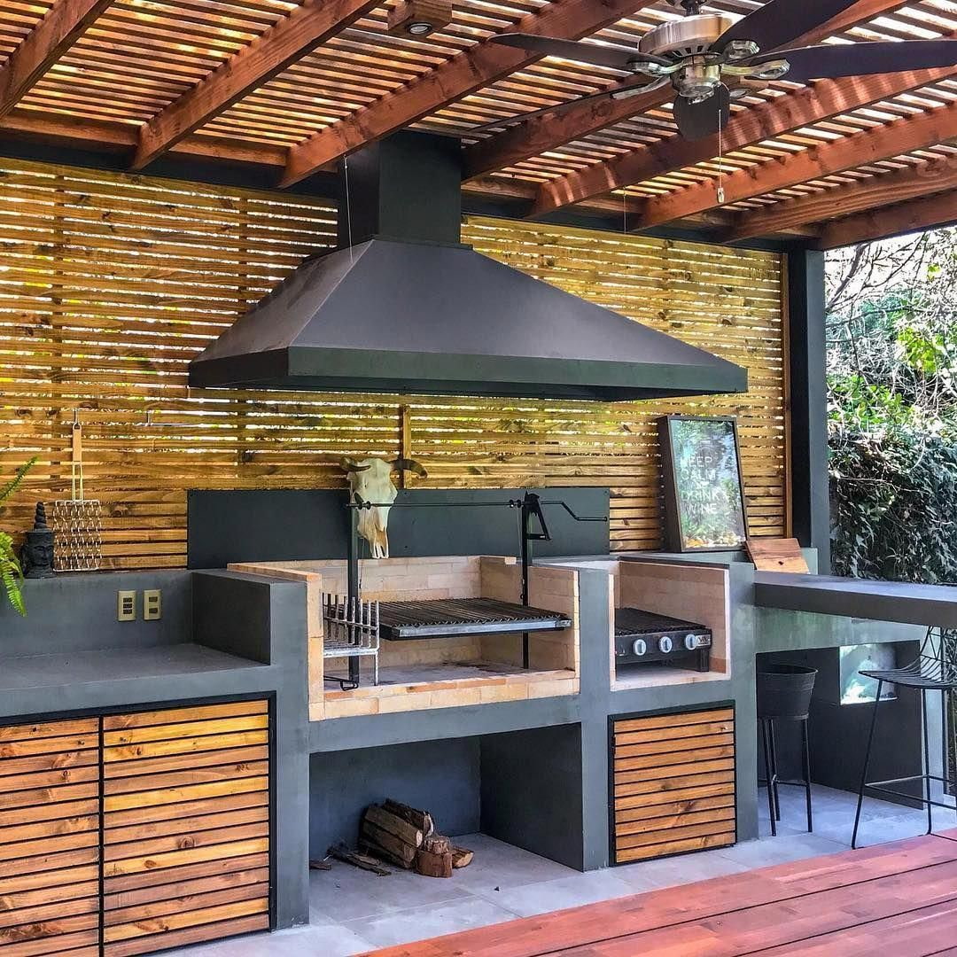 Летняя кухня на даче — уютное место где можно вкусно покушать и хорошо отдохнуть