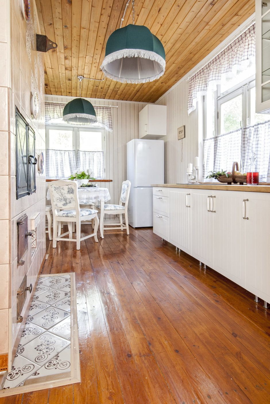 Дизайн кухни на даче: красивые идеи, летние кухни, реальные фото
