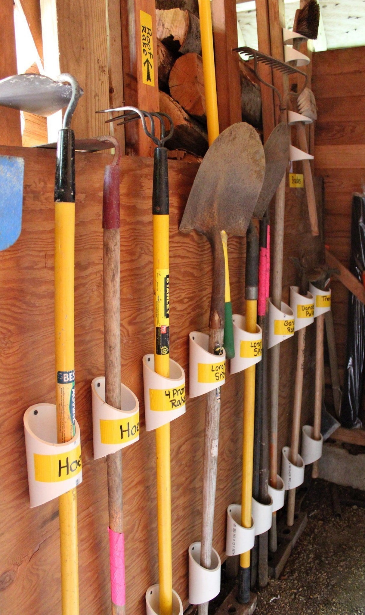 5 практичных идей хранения садовых инструментов на даче | SKOGGY